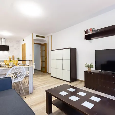 Uhc Senator Apartamento *