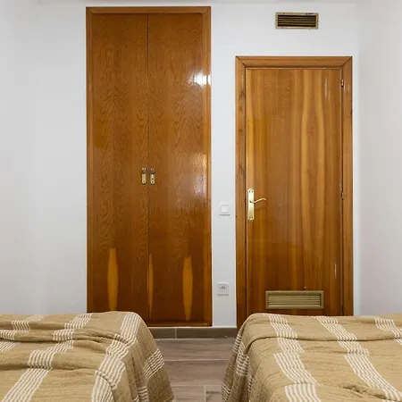 Apartamento Uhc Senator