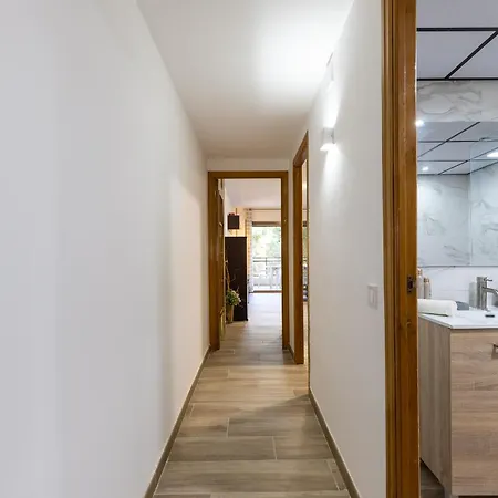 Apartamento Uhc Senator *